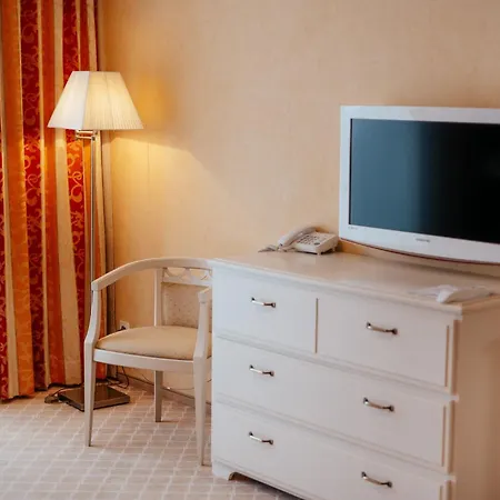 Residence Hotel 4* دونوفالي
